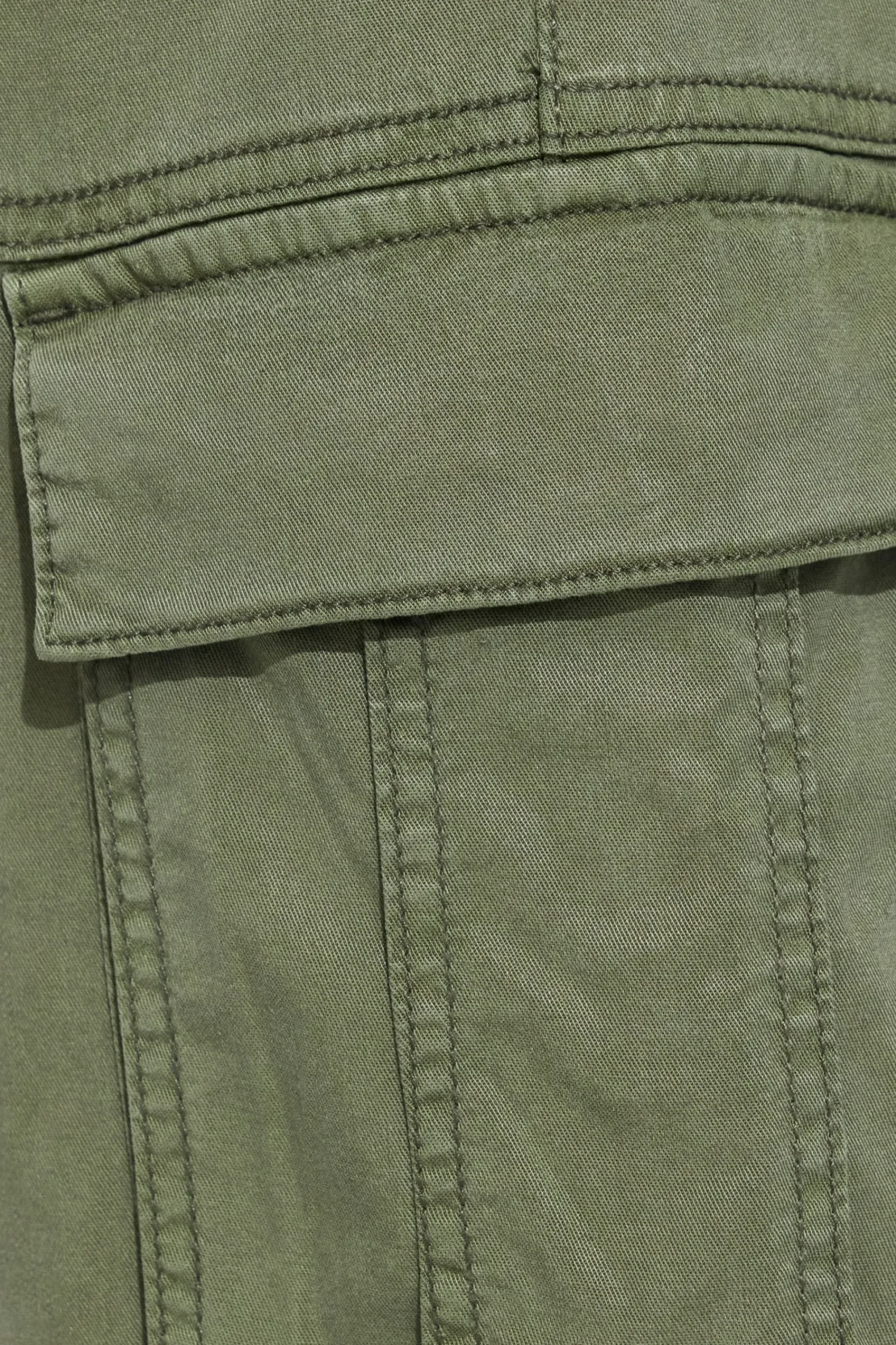 Lucy Fluid Cargo Pant*Garage Clothing Clearance