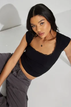 Myla Scoop Neck Lace Trim Rib Tee*Garage Clothing Store