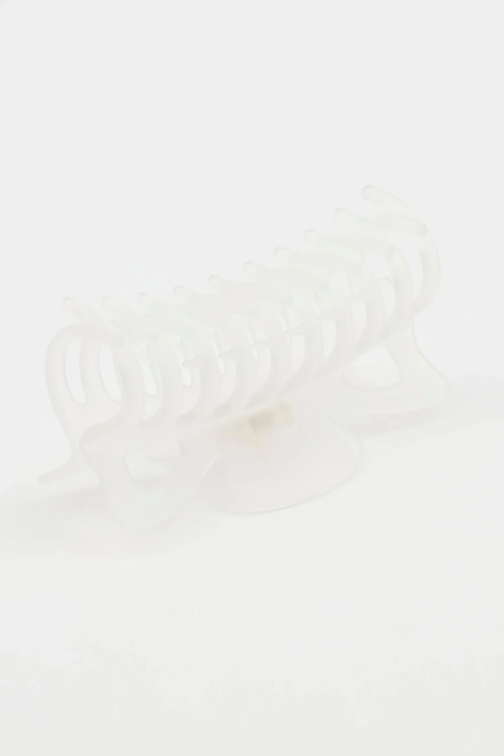 Oversized 90'S Claw Clip*Garage Clothing Discount