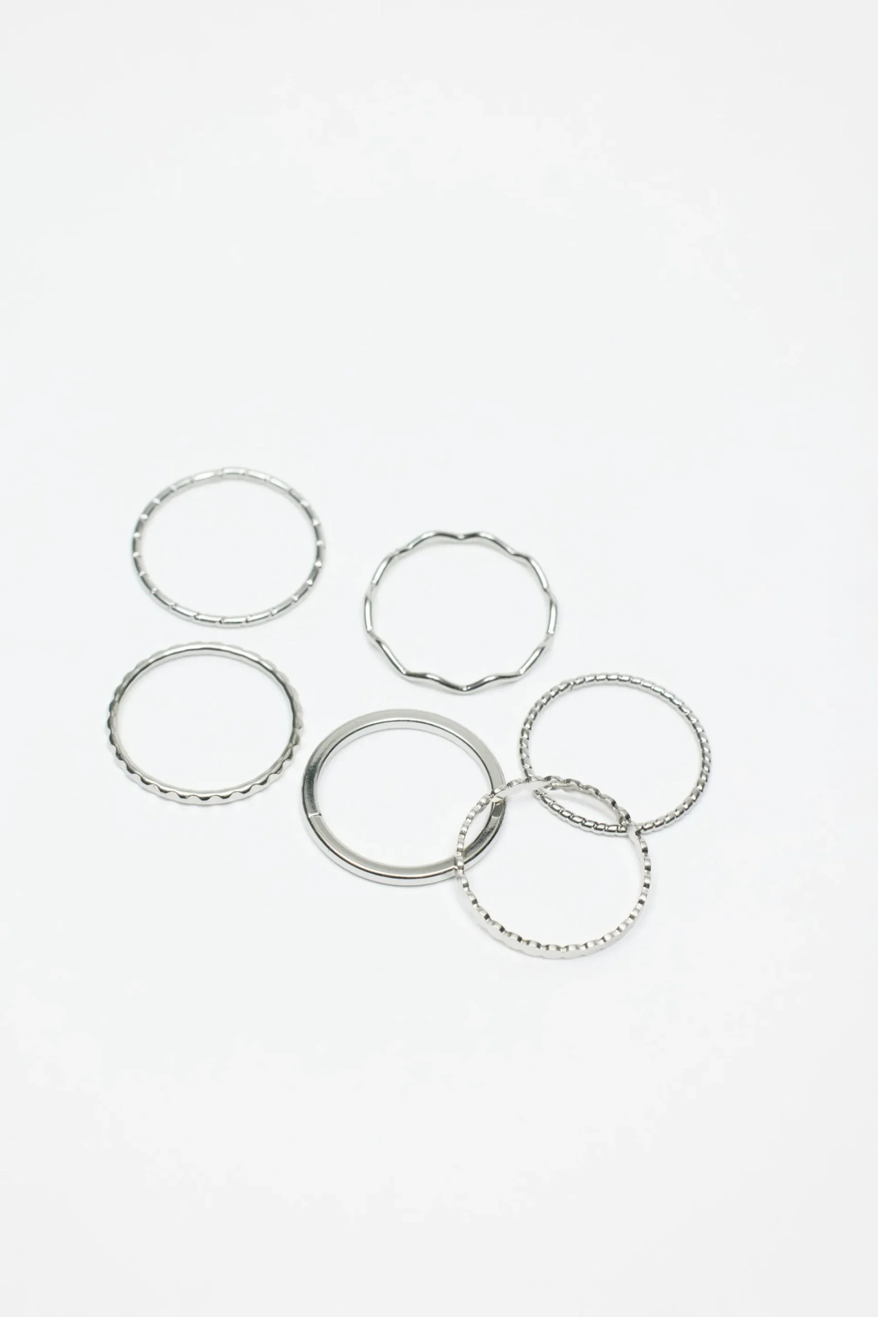 Set Of 10 Hearts Ring Pack*Garage Clothing New