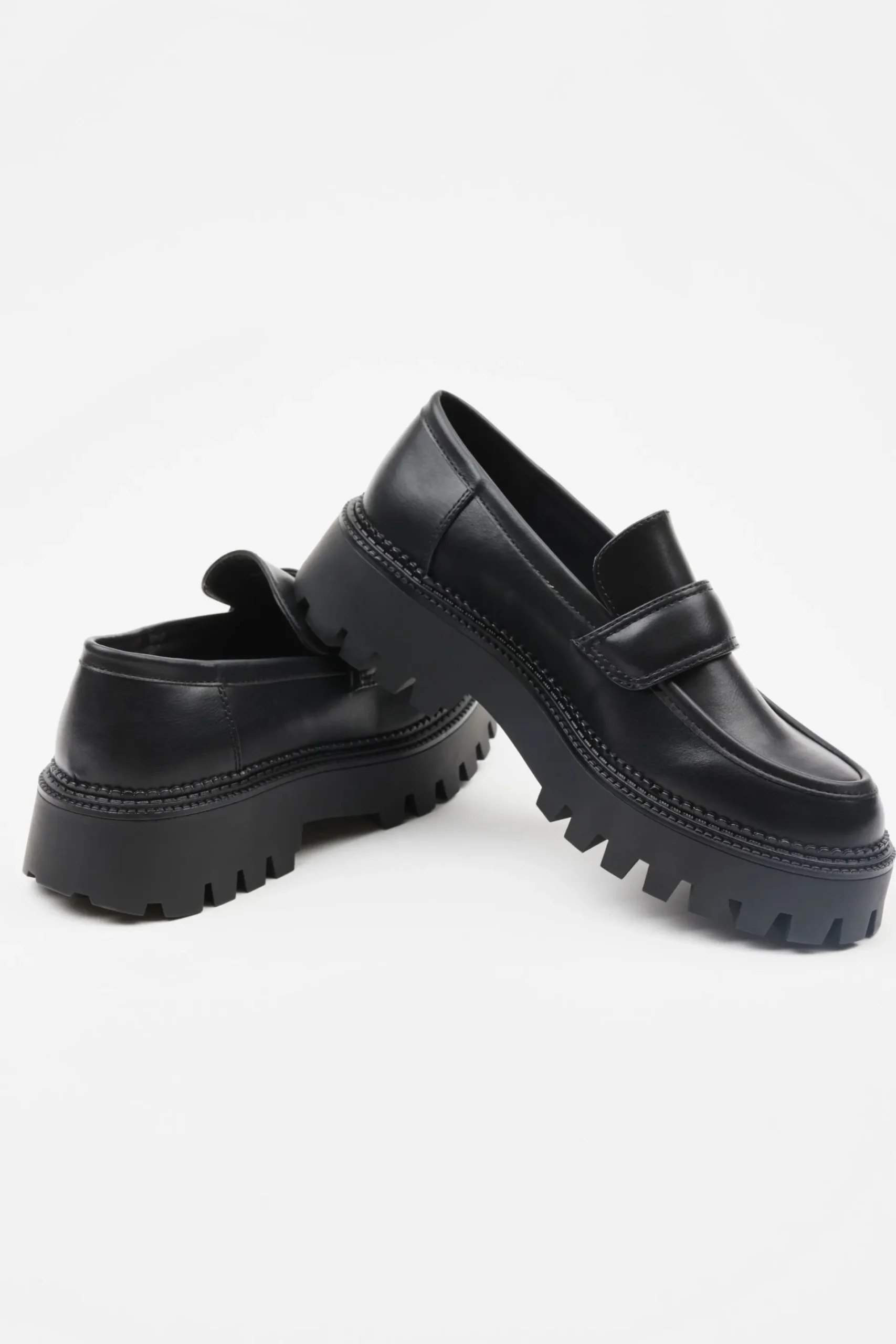Steve Madden Baker Platform Loafers*Garage Clothing Clearance